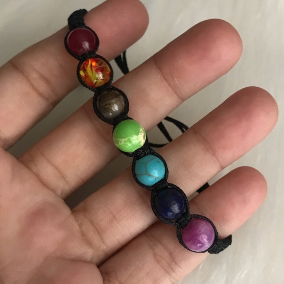 7 Chakra Healing Adjustable Bracelet - Picture 7 of 8